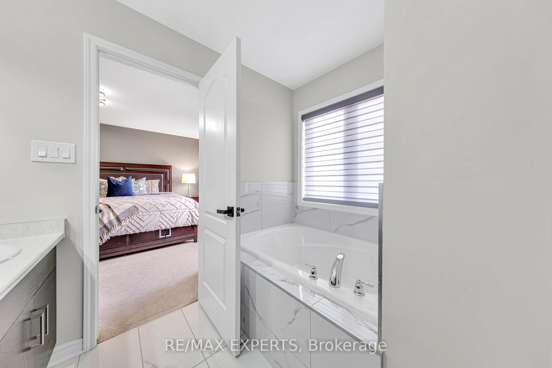 Photo 22 of 13 Ringway Road, Brampton, Northwest Brampton — HOMEH