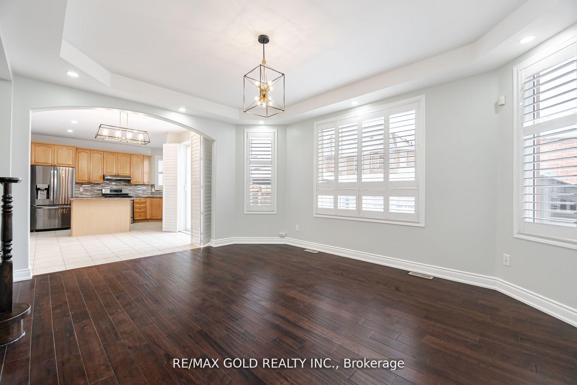 Photo 4 of 27 Horizon Street, Brampton, Vales of Castlemore — HOMEH
