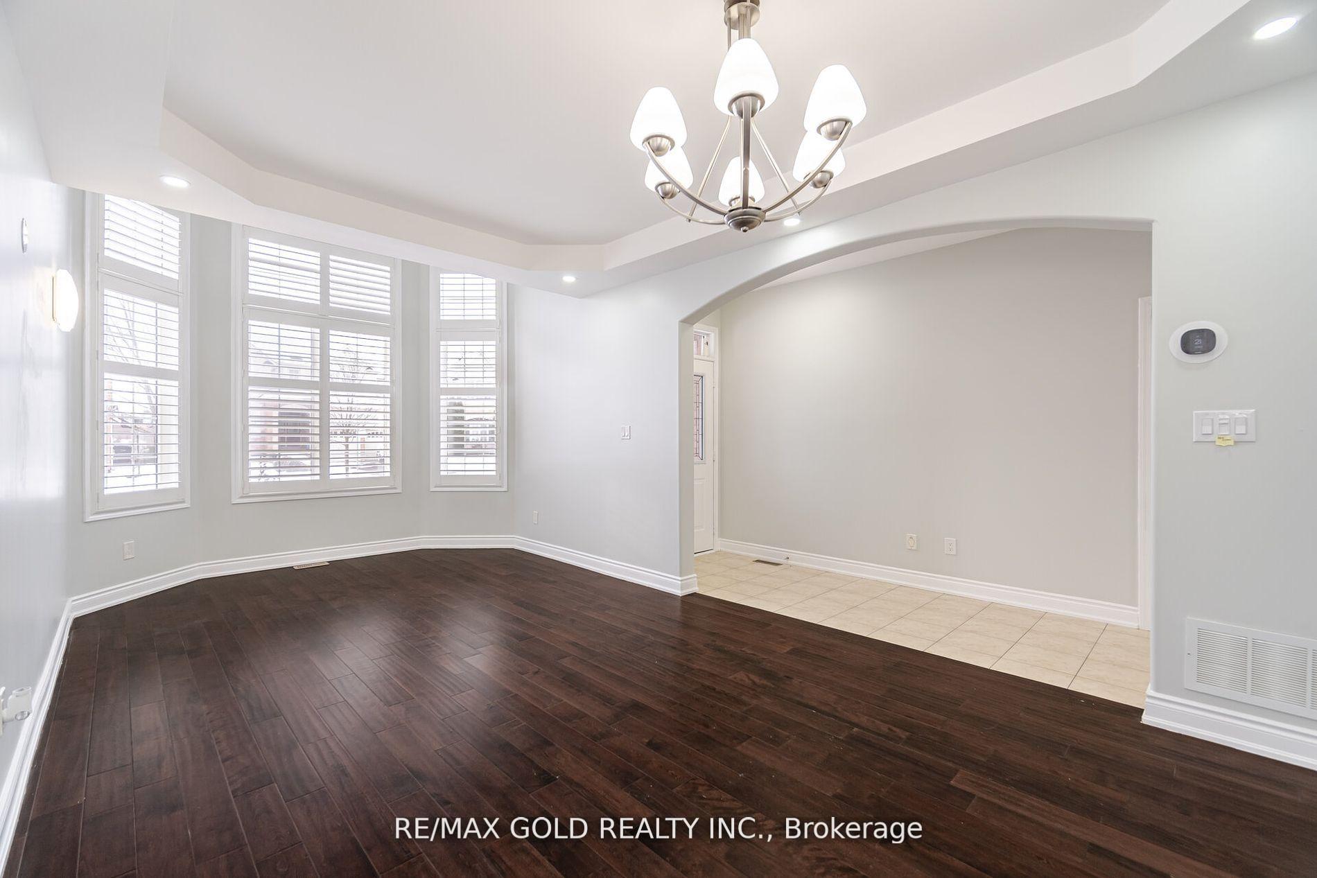 Photo 10 of 27 Horizon Street, Brampton, Vales of Castlemore — HOMEH