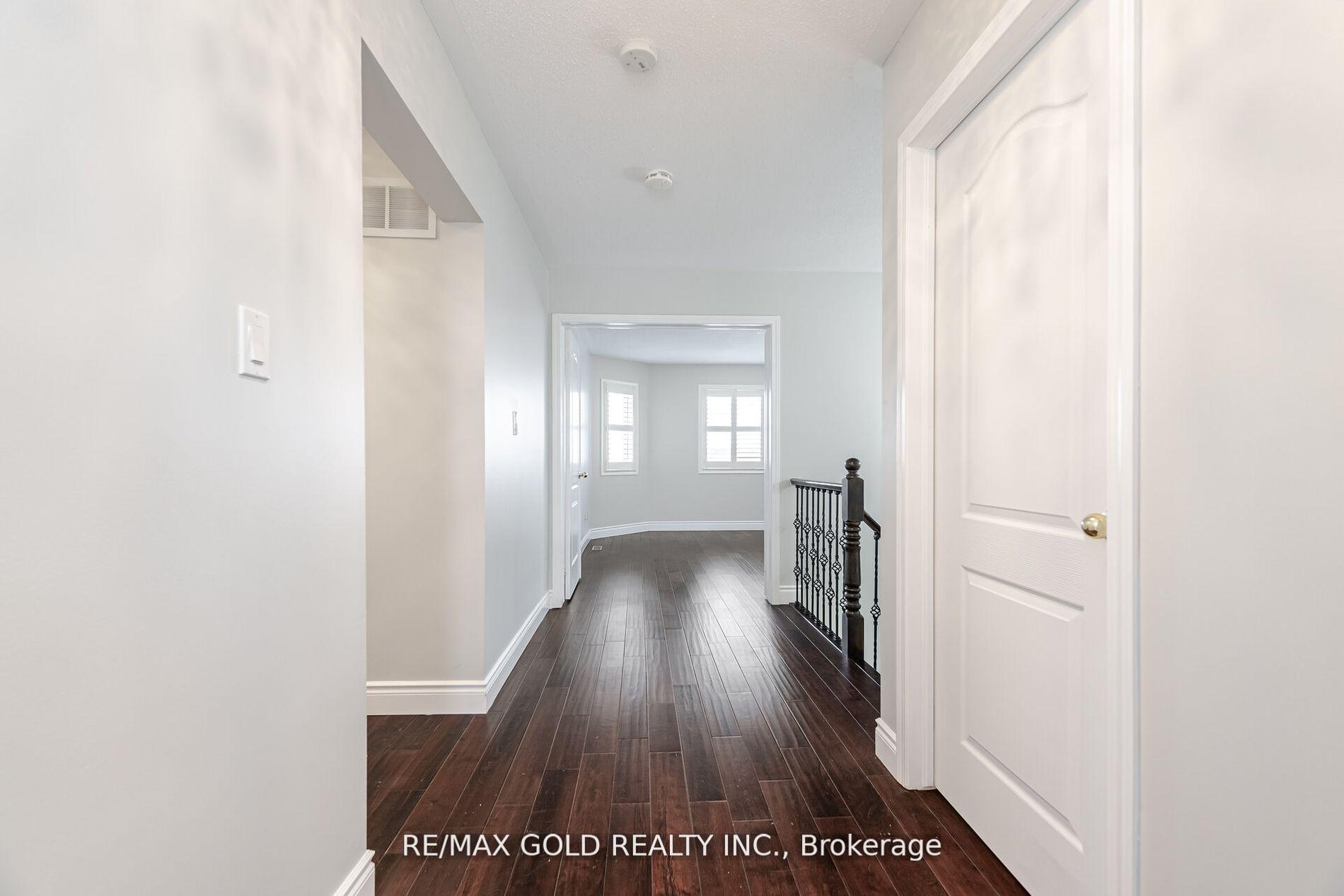 Photo 19 of 27 Horizon Street, Brampton, Vales of Castlemore — HOMEH