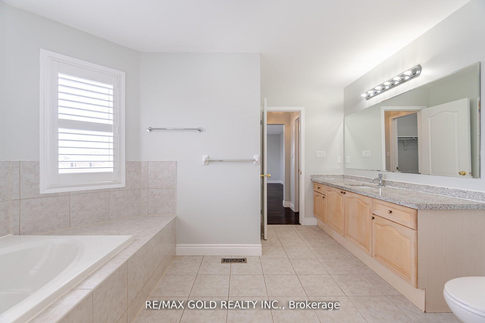Photo 25 of 27 Horizon Street, Brampton, Vales of Castlemore — HOMEH