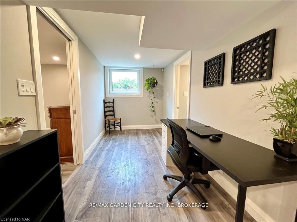 Photo 45 of 462 Grantham Avenue, St. Catharines, Bunting/Linwell — HOMEH