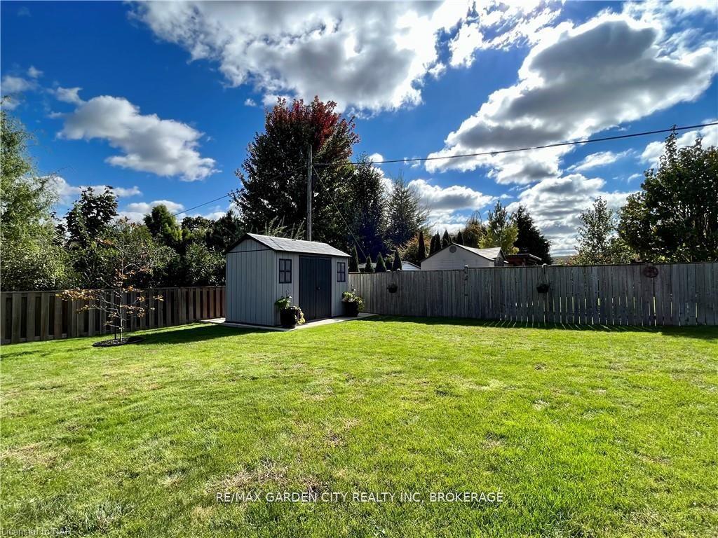 Photo 22 of 462 Grantham Avenue, St. Catharines, Bunting/Linwell — HOMEH