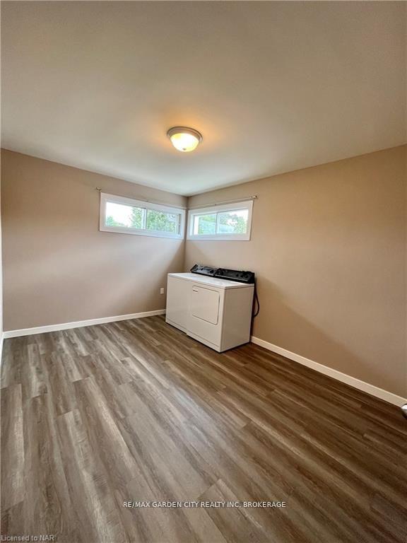 Photo 40 of 462 Grantham Avenue, St. Catharines, Bunting/Linwell — HOMEH
