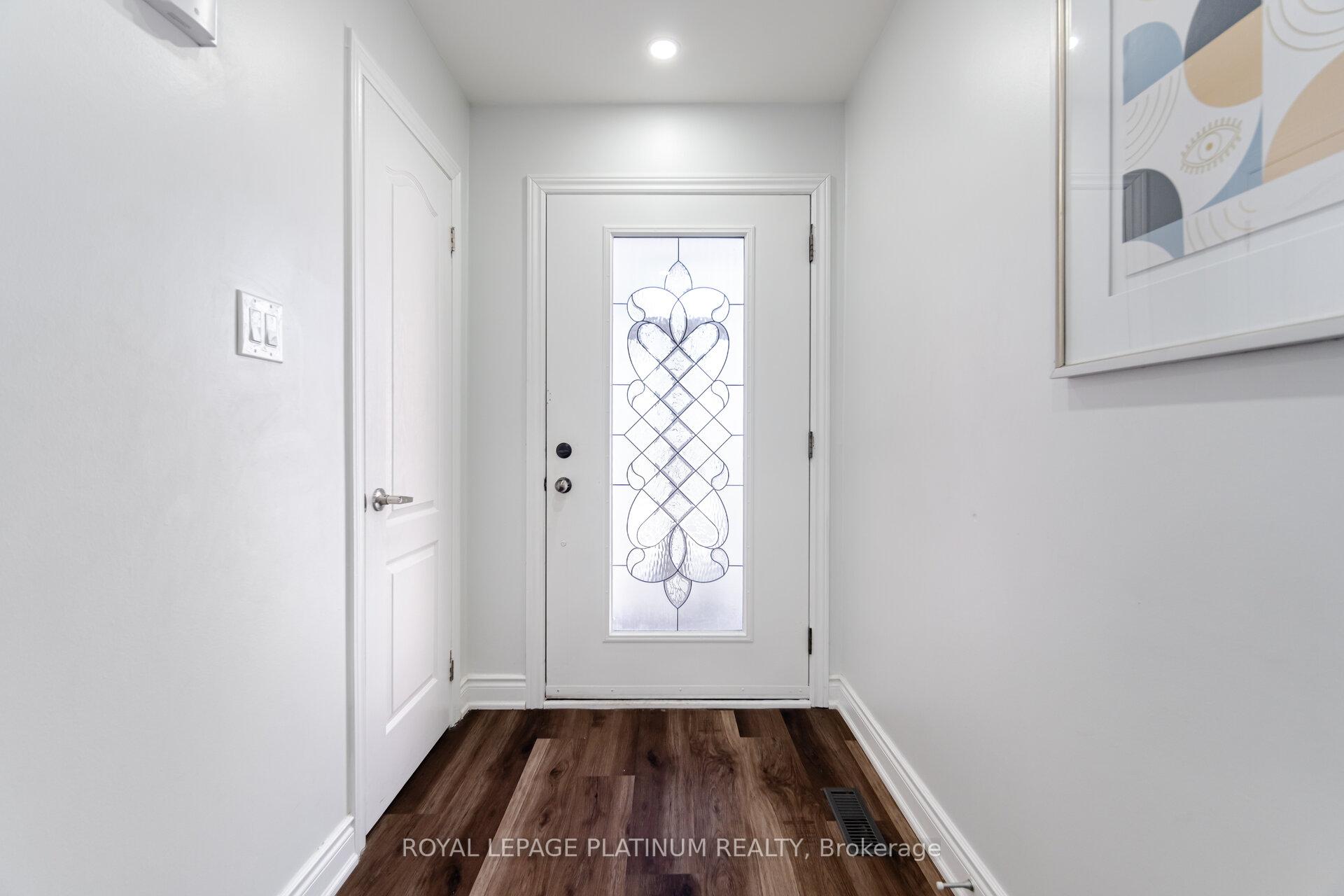 Photo 5 of 173 Wexford Road, Brampton, Heart Lake West — HOMEH