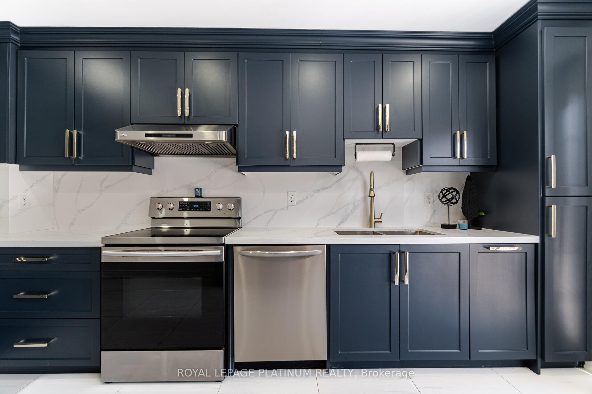 Photo 16 of 173 Wexford Road, Brampton, Heart Lake West — HOMEH