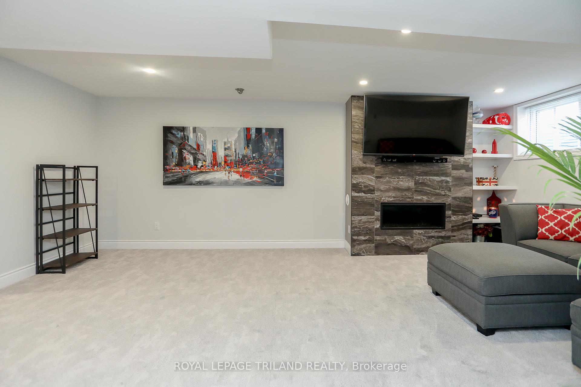 Photo 33 of 8 Oakmont Street, St. Thomas — HOMEH