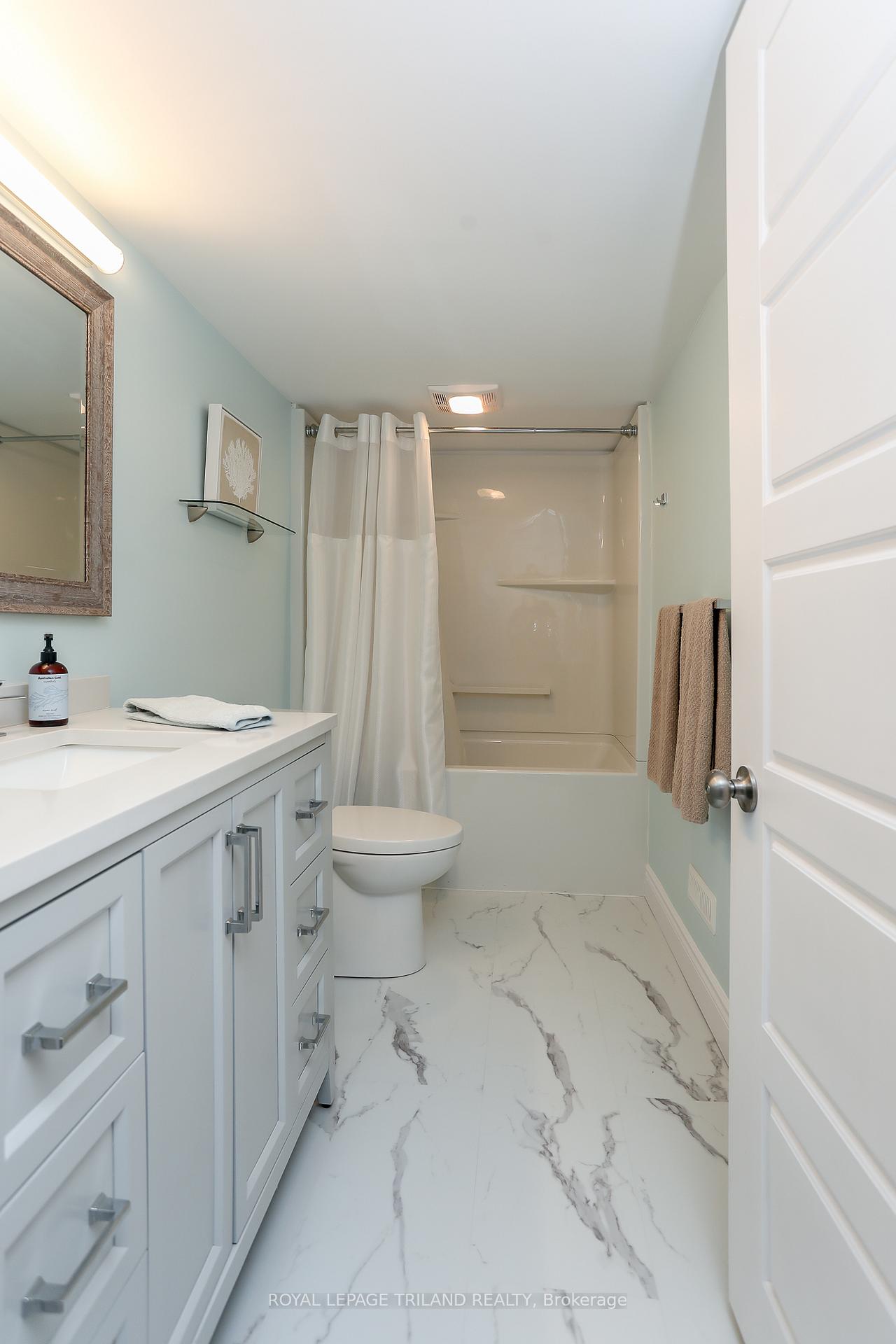 Photo 41 of 8 Oakmont Street, St. Thomas — HOMEH