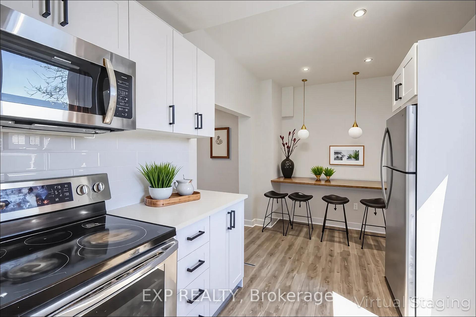 Photo 4 of 346 Emerald Street N, Hamilton, Beasley — HOMEH