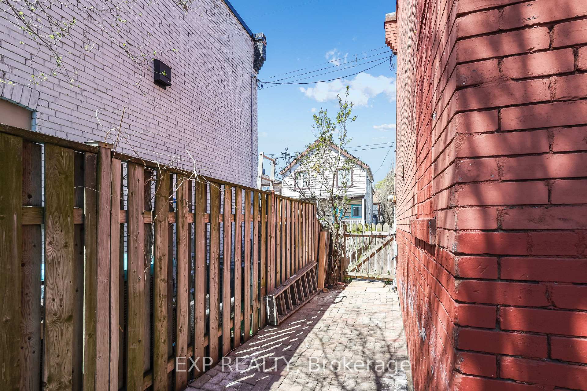 Photo 12 of 346 Emerald Street N, Hamilton, Beasley — HOMEH