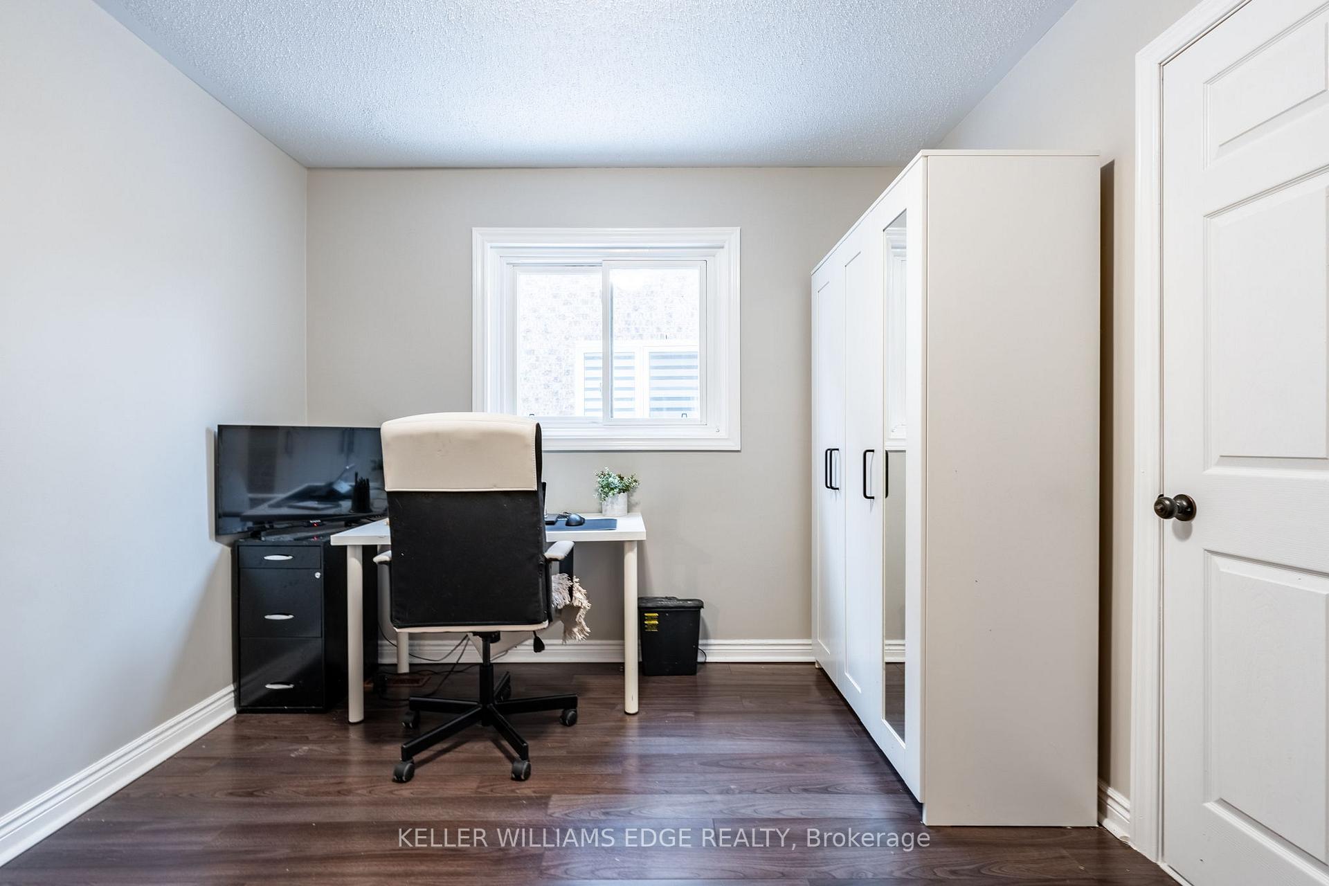 Photo 15 of 67 Laurendale Avenue, Hamilton, Waterdown — HOMEH