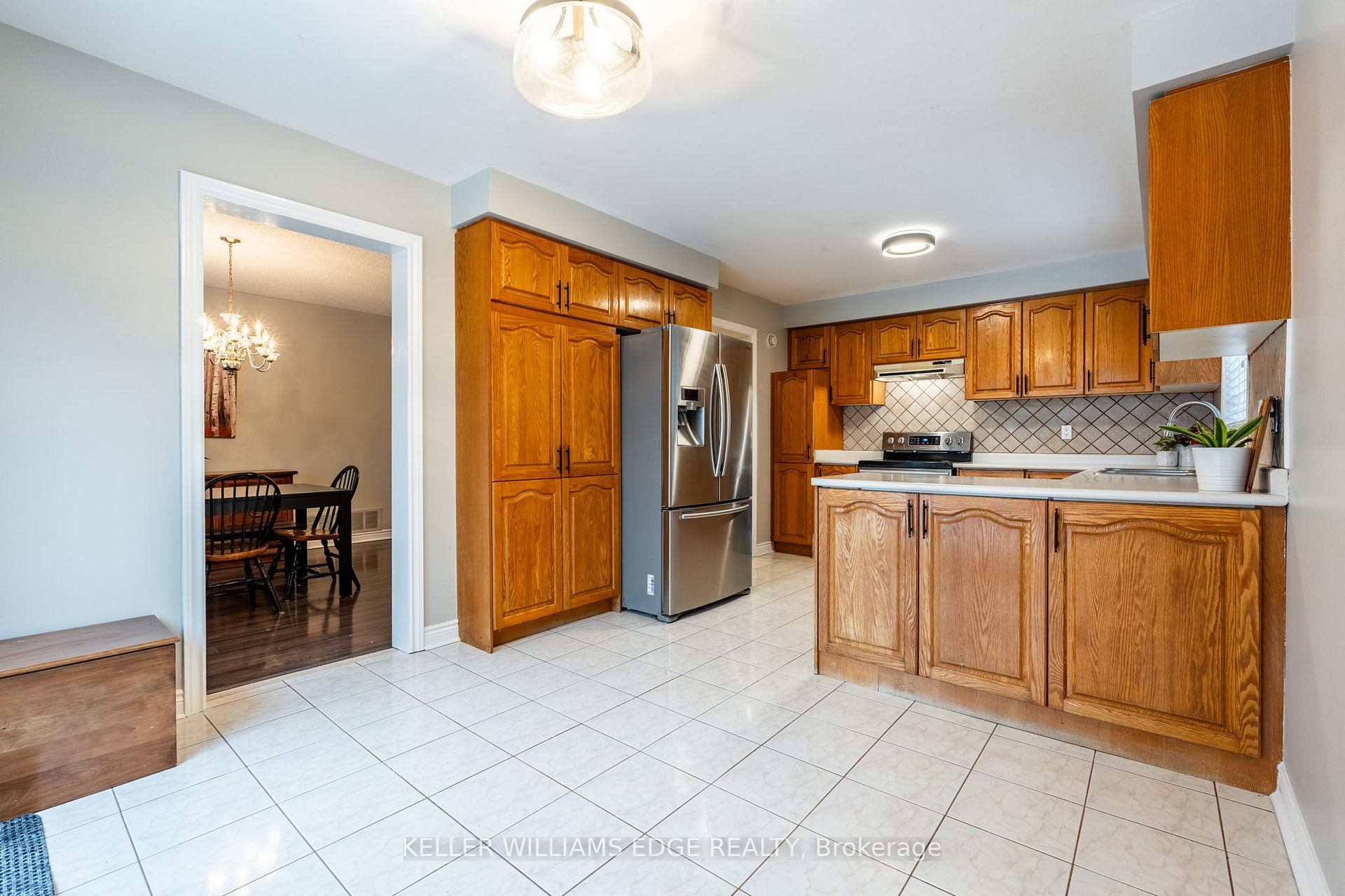 Photo 20 of 67 Laurendale Avenue, Hamilton, Waterdown — HOMEH