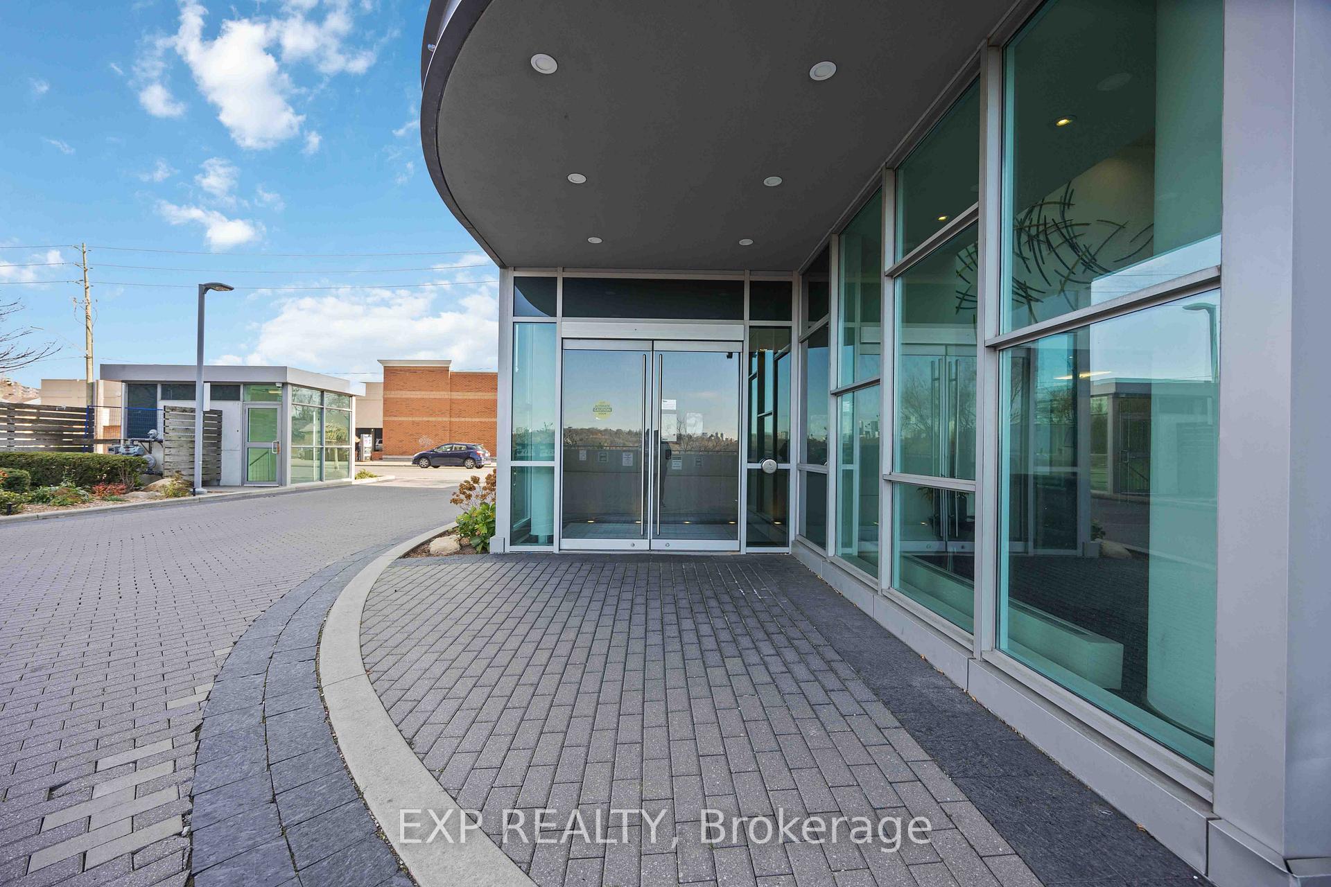 Photo 3 of Unit 1905, 1048 Broadview Avenue, Toronto, Broadview North — HOMEH