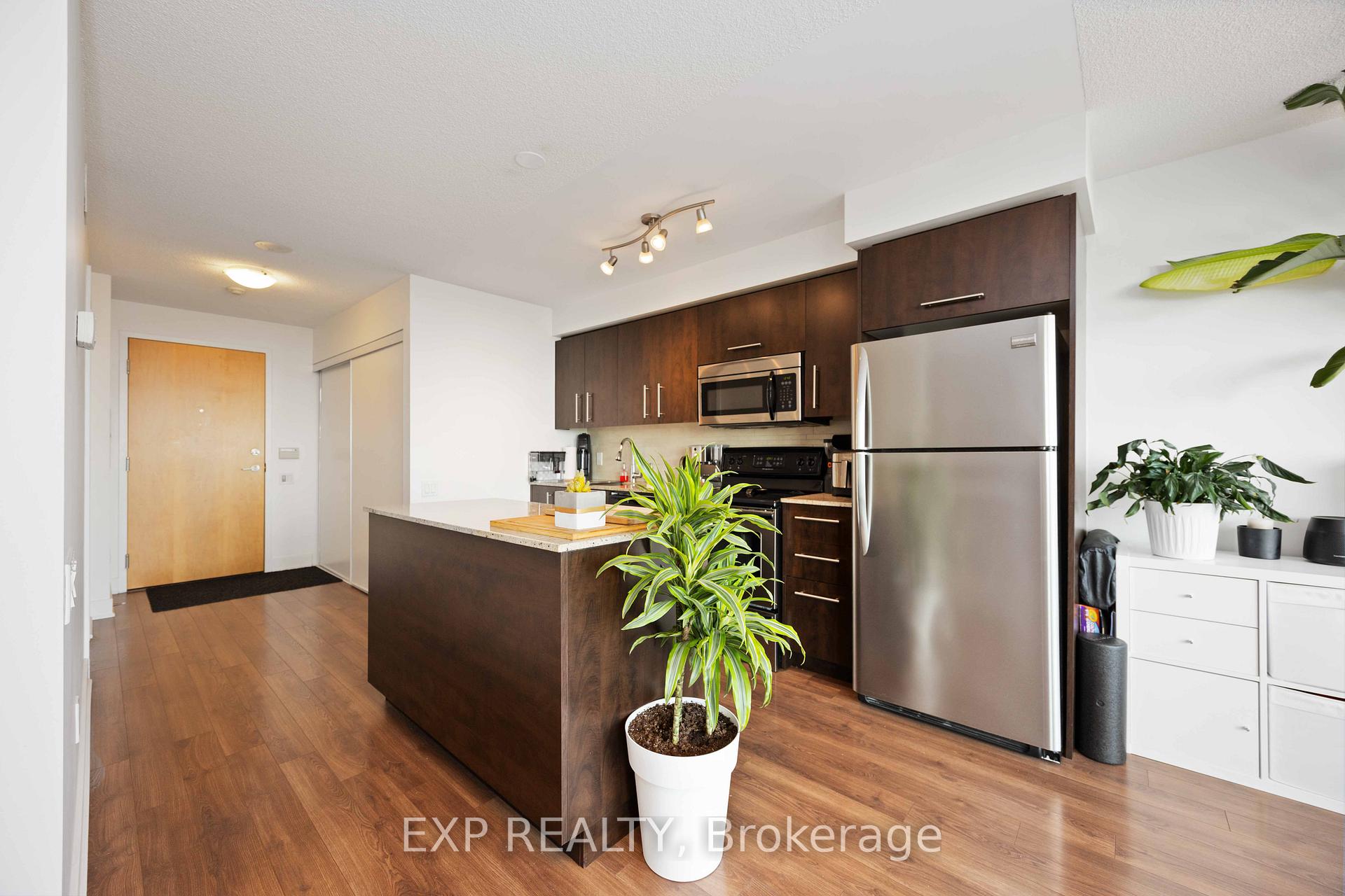 Photo 9 of Unit 1905, 1048 Broadview Avenue, Toronto, Broadview North — HOMEH