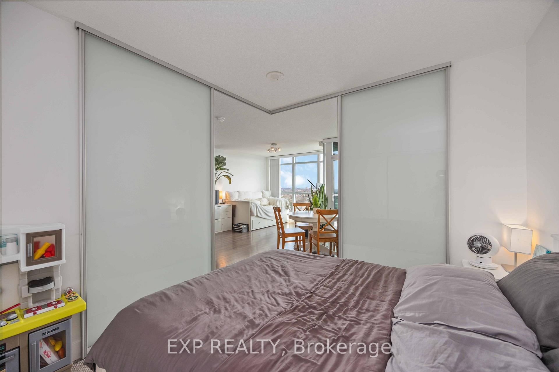 Photo 12 of Unit 1905, 1048 Broadview Avenue, Toronto, Broadview North — HOMEH