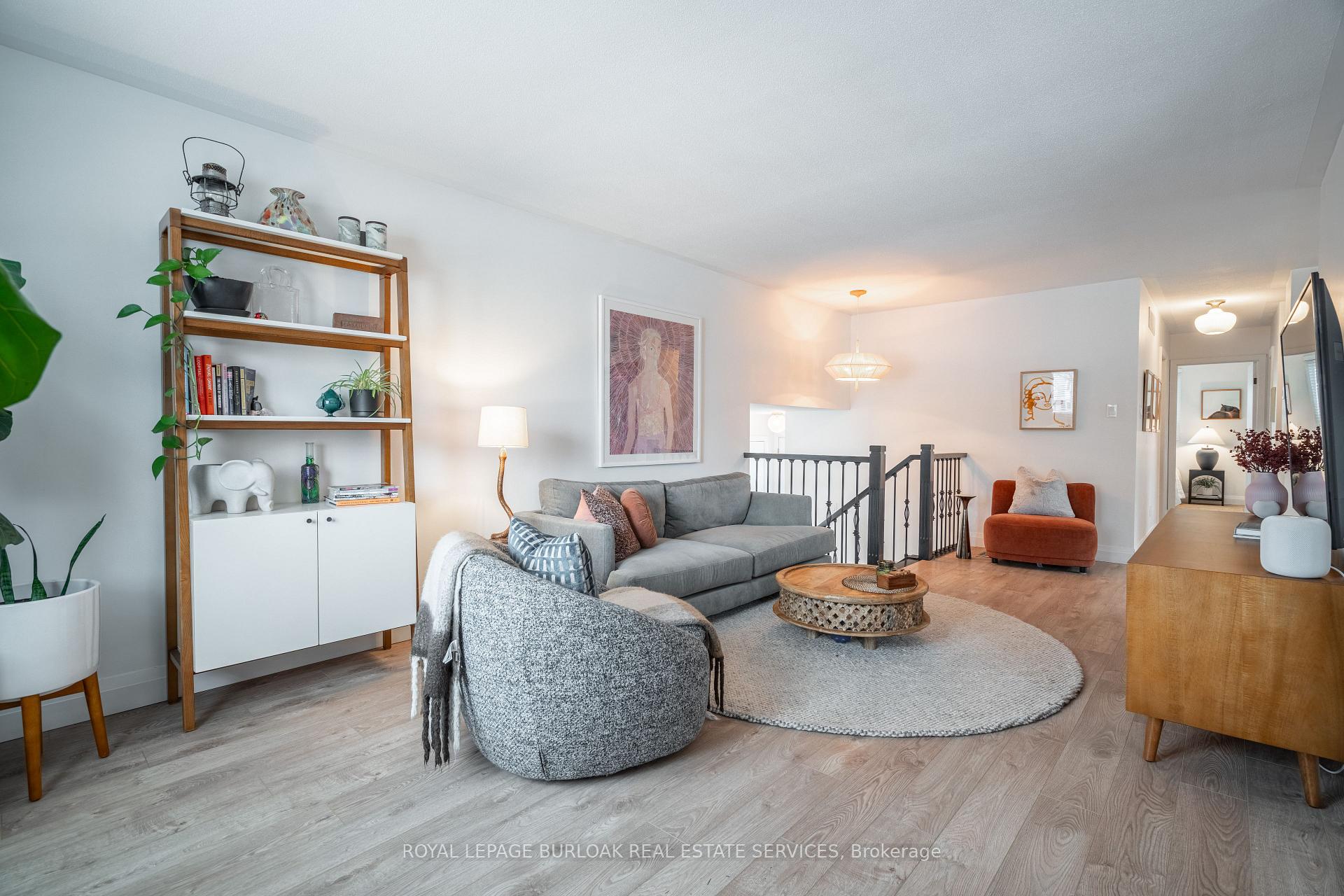 Photo 7 of 104 Darlington Drive, Hamilton, Gilbert — HOMEH
