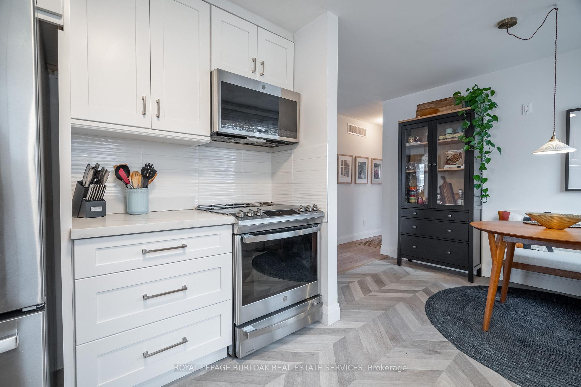 Photo 13 of 104 Darlington Drive, Hamilton, Gilbert — HOMEH