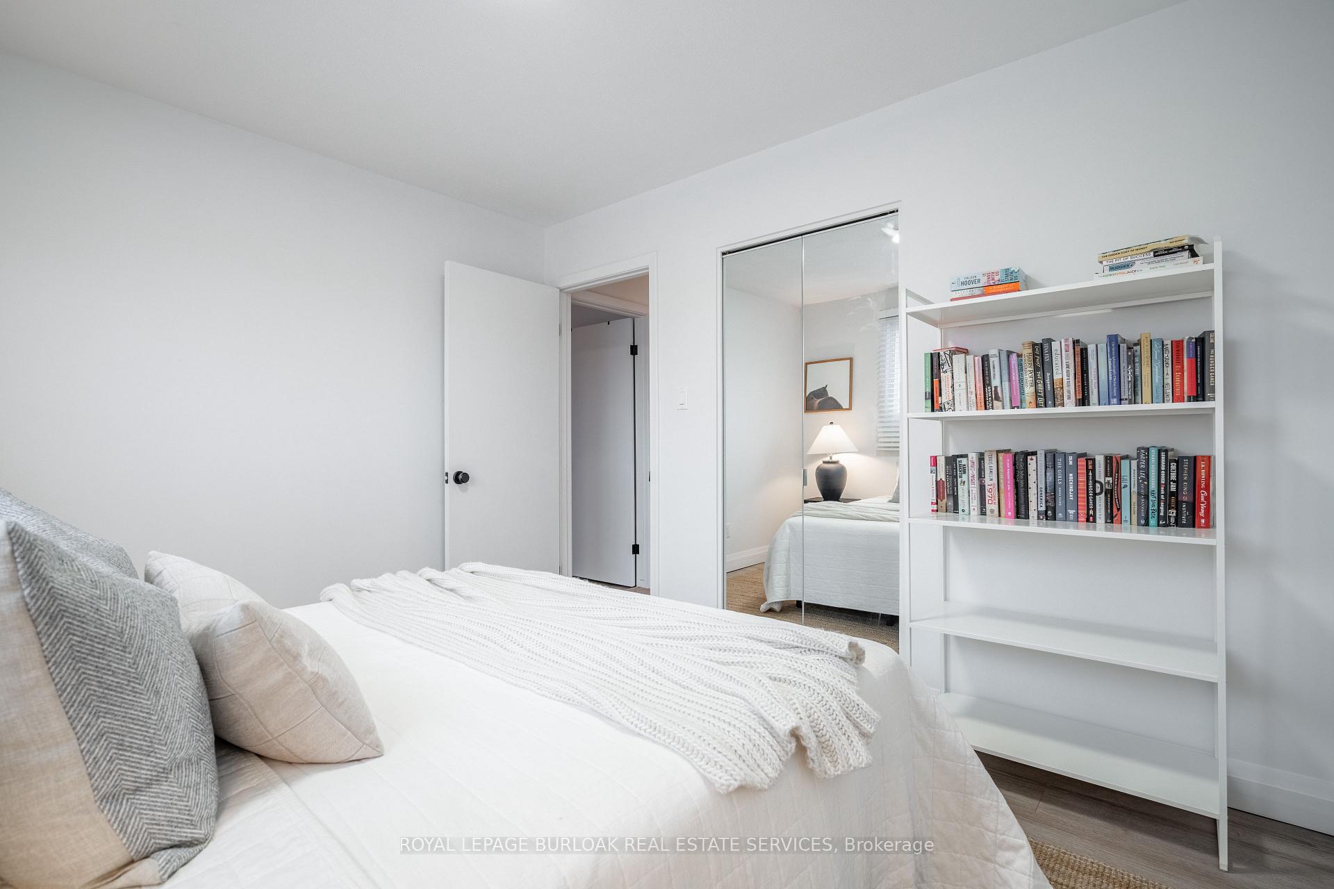 Photo 16 of 104 Darlington Drive, Hamilton, Gilbert — HOMEH