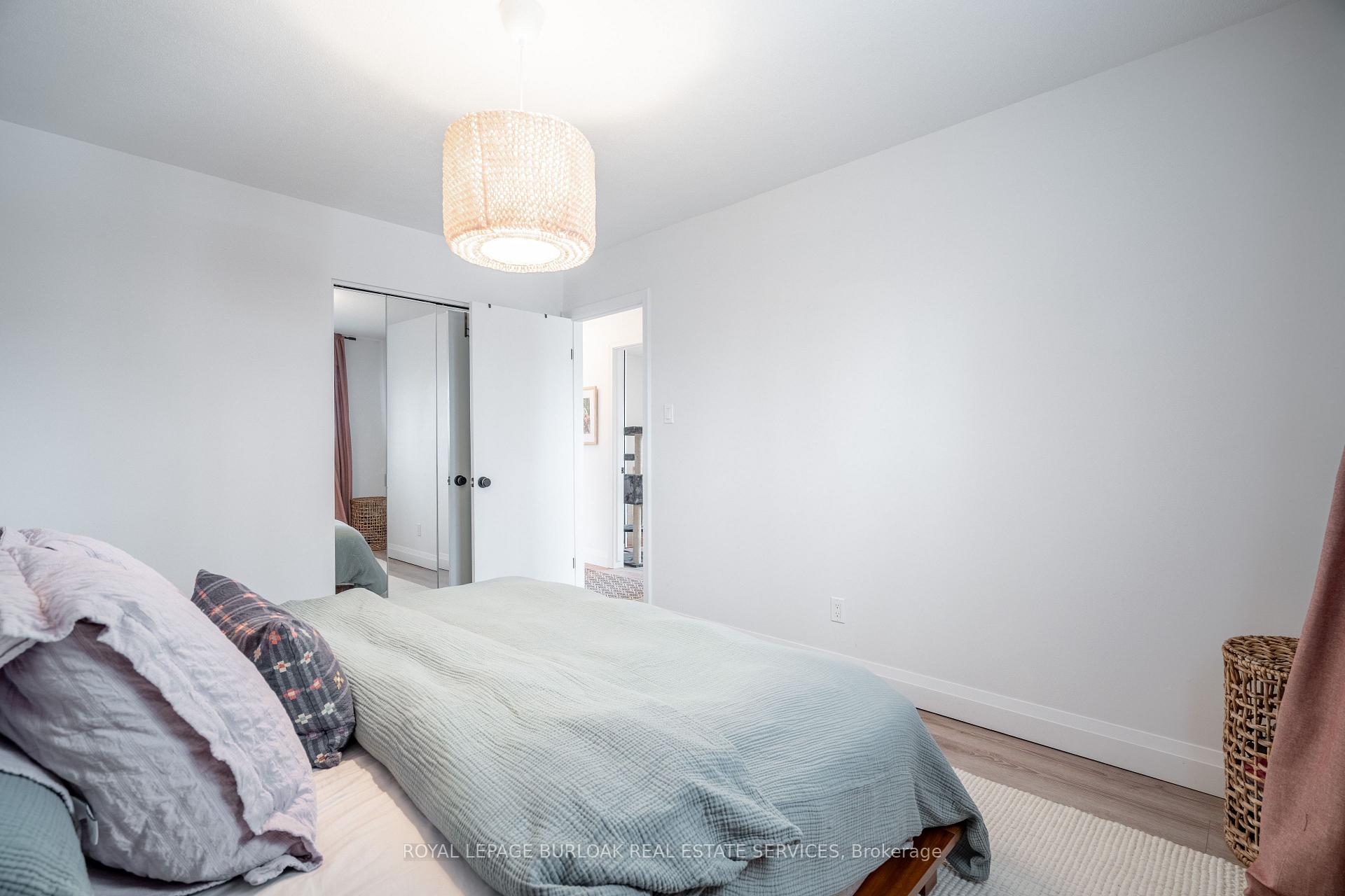 Photo 18 of 104 Darlington Drive, Hamilton, Gilbert — HOMEH
