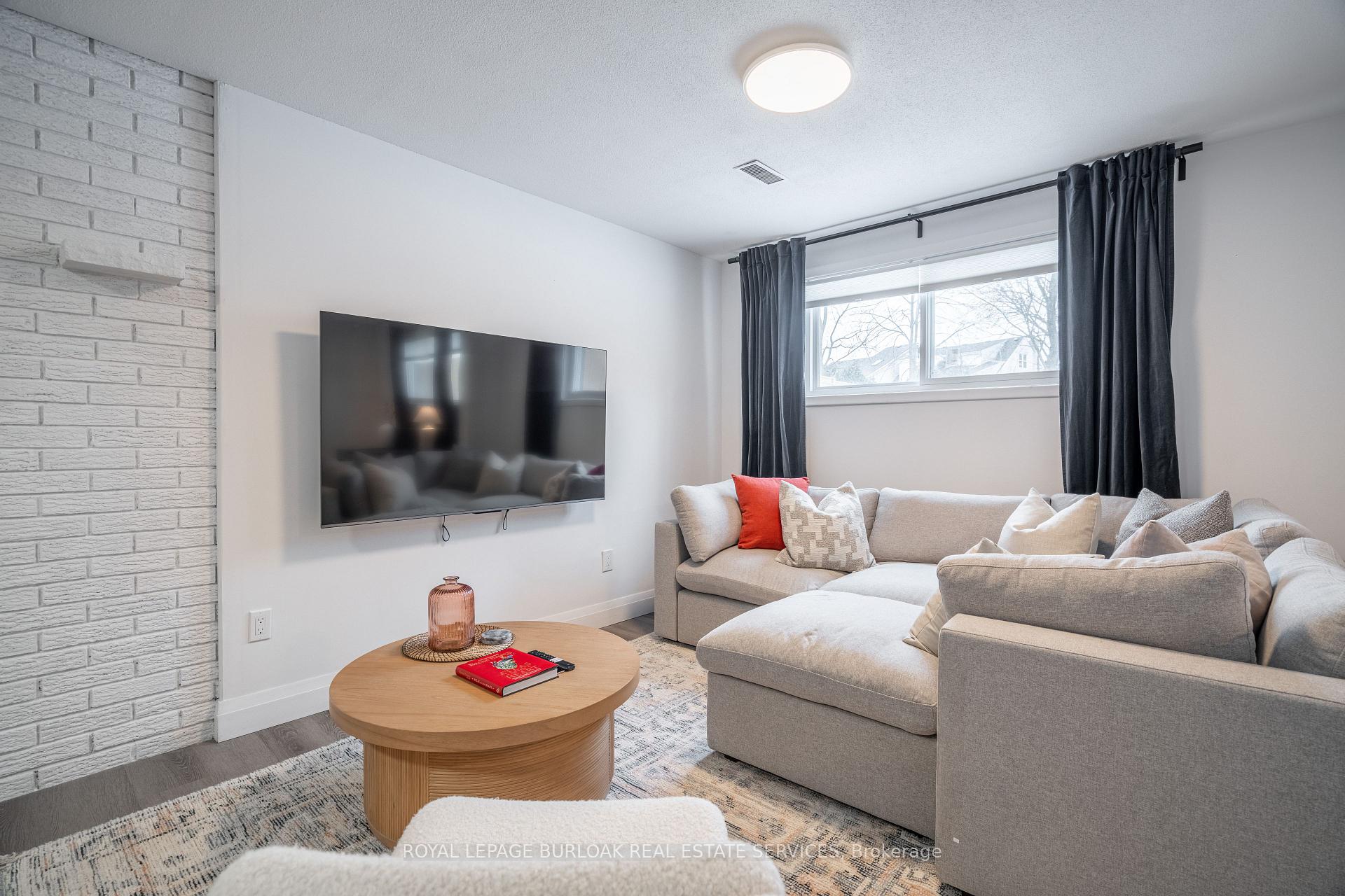 Photo 24 of 104 Darlington Drive, Hamilton, Gilbert — HOMEH