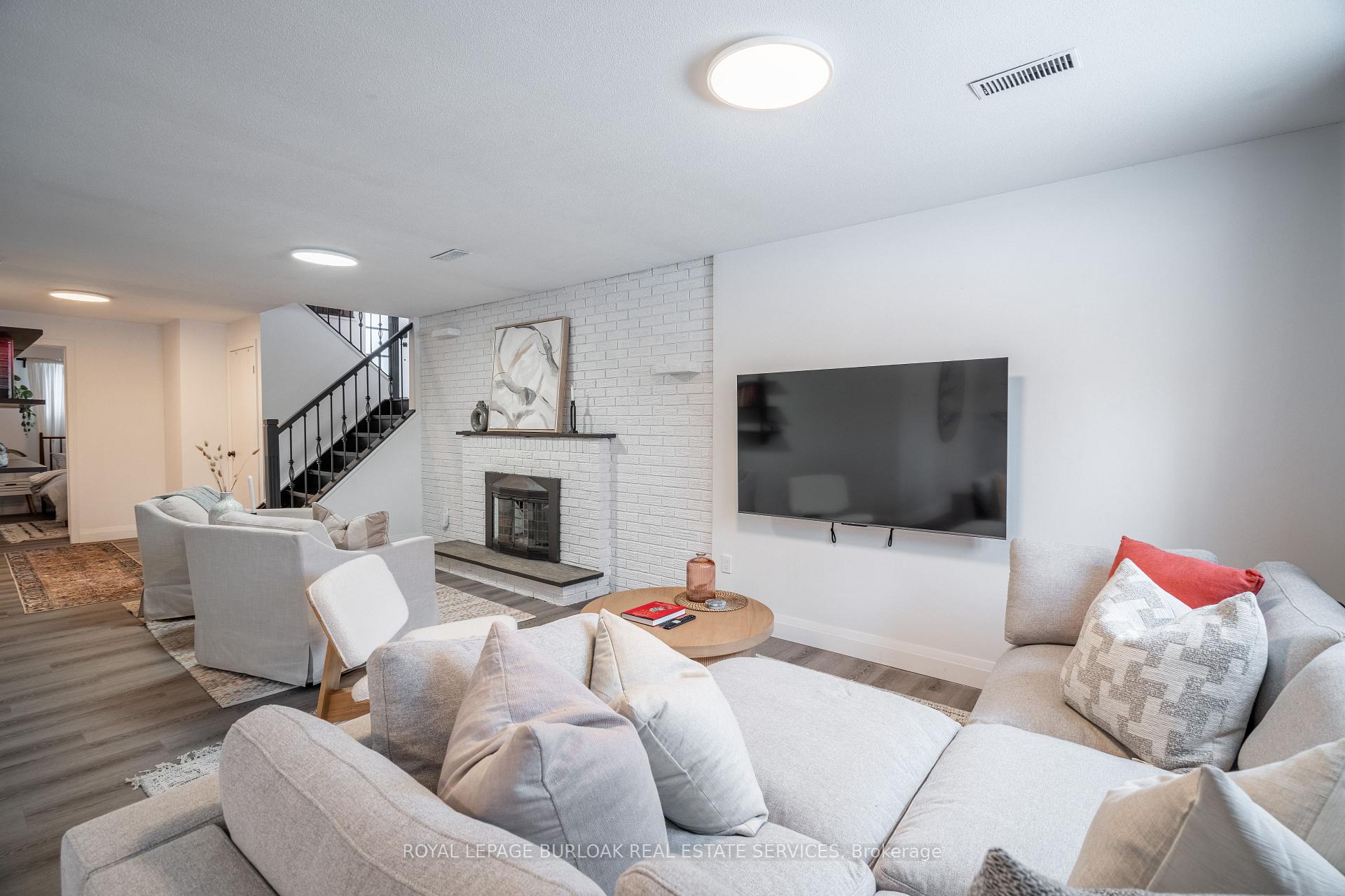 Photo 25 of 104 Darlington Drive, Hamilton, Gilbert — HOMEH