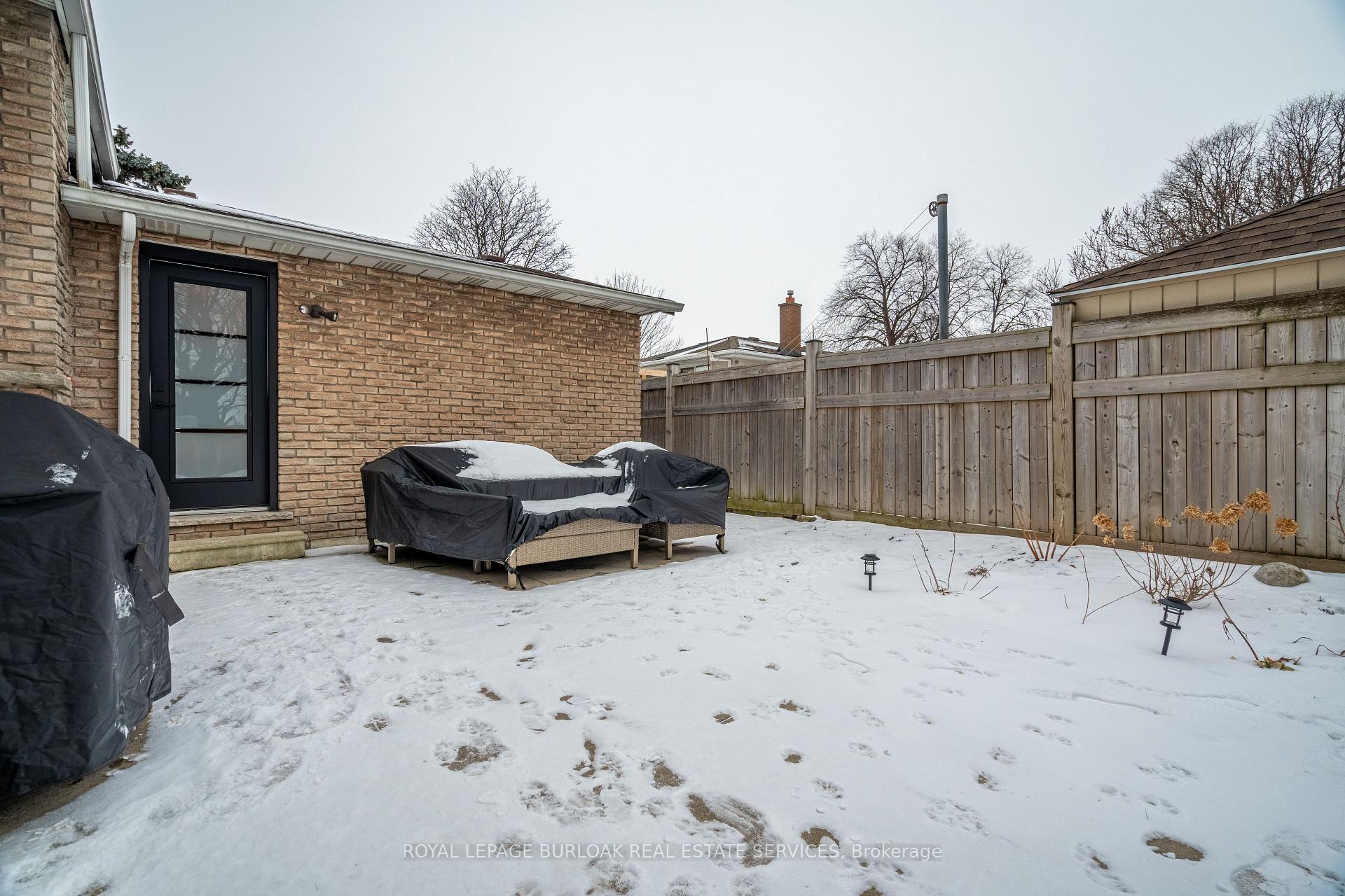 Photo 33 of 104 Darlington Drive, Hamilton, Gilbert — HOMEH