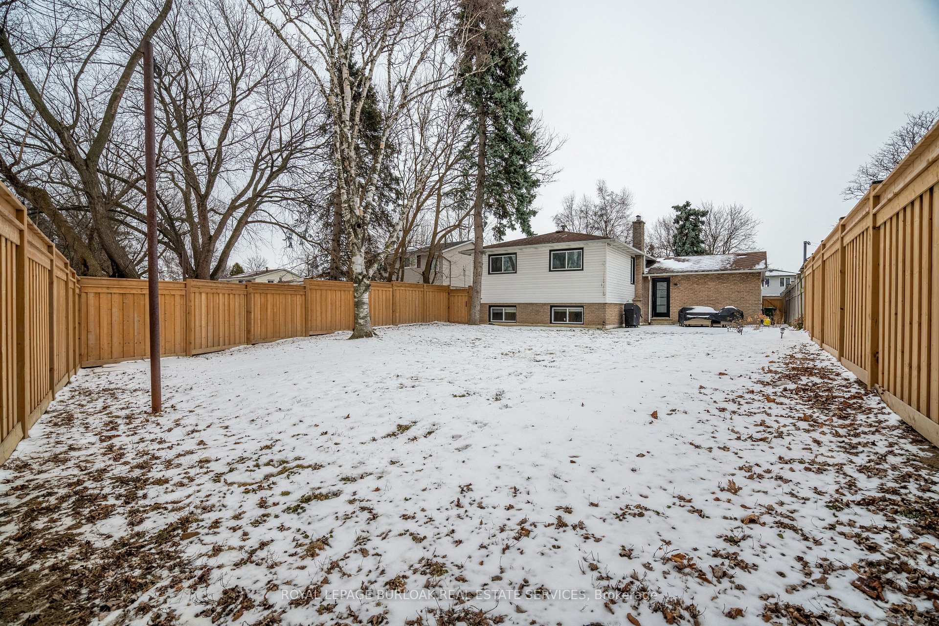 Photo 35 of 104 Darlington Drive, Hamilton, Gilbert — HOMEH