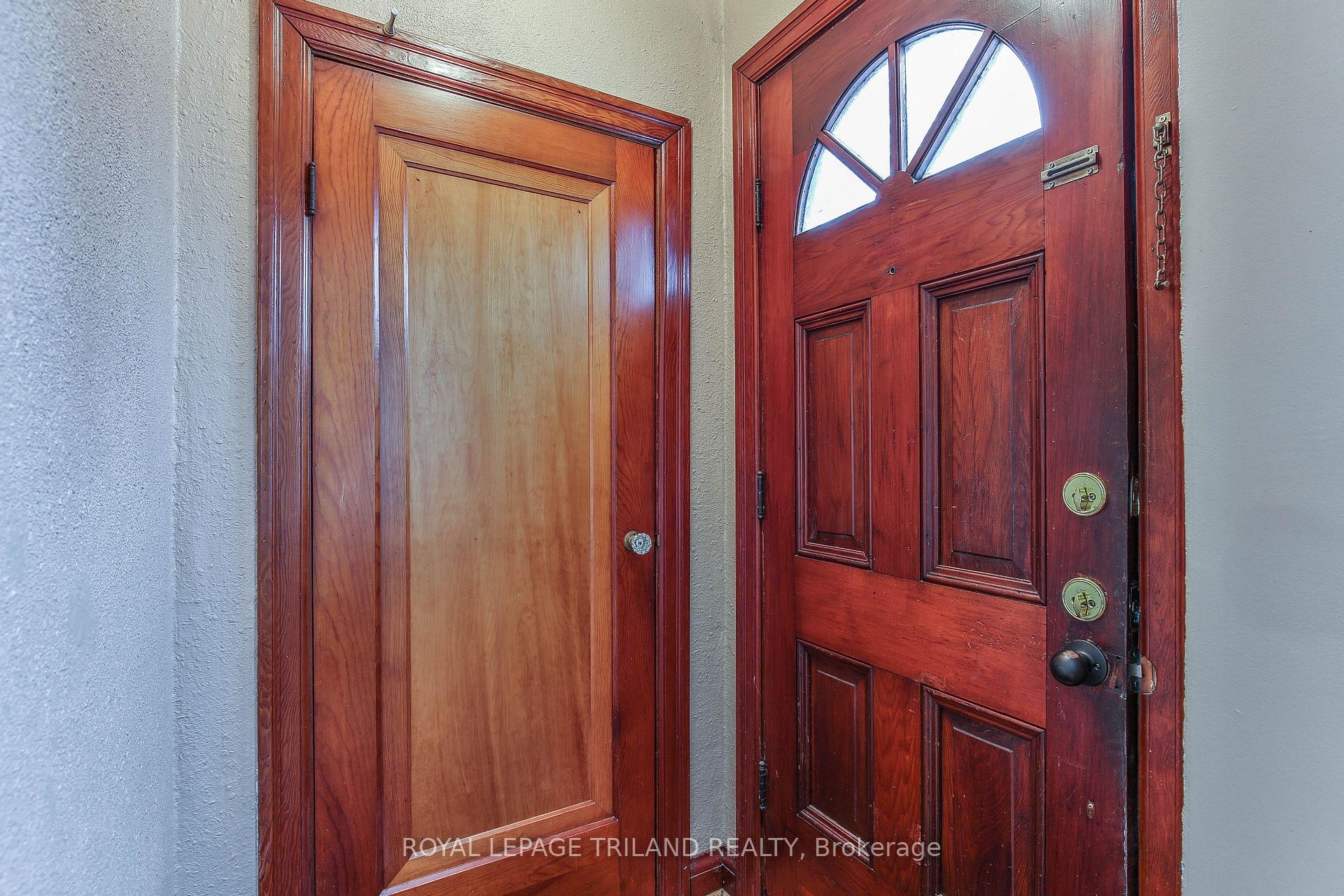 Photo 5 of 21 Trafalgar Street, St. Thomas — HOMEH