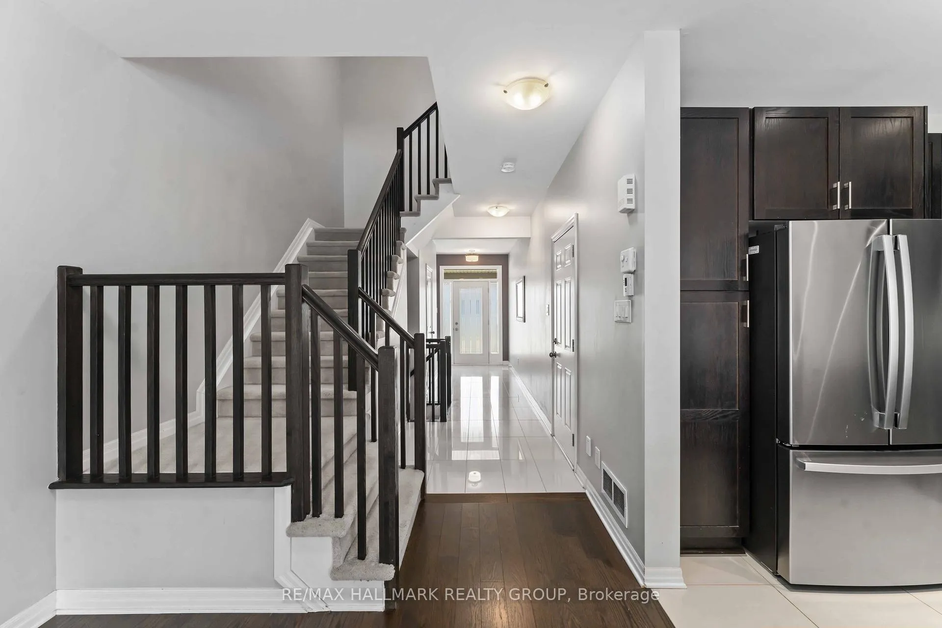 Photo 4 of 900 Littlerock Street, Ottawa, Leitrim — HOMEH