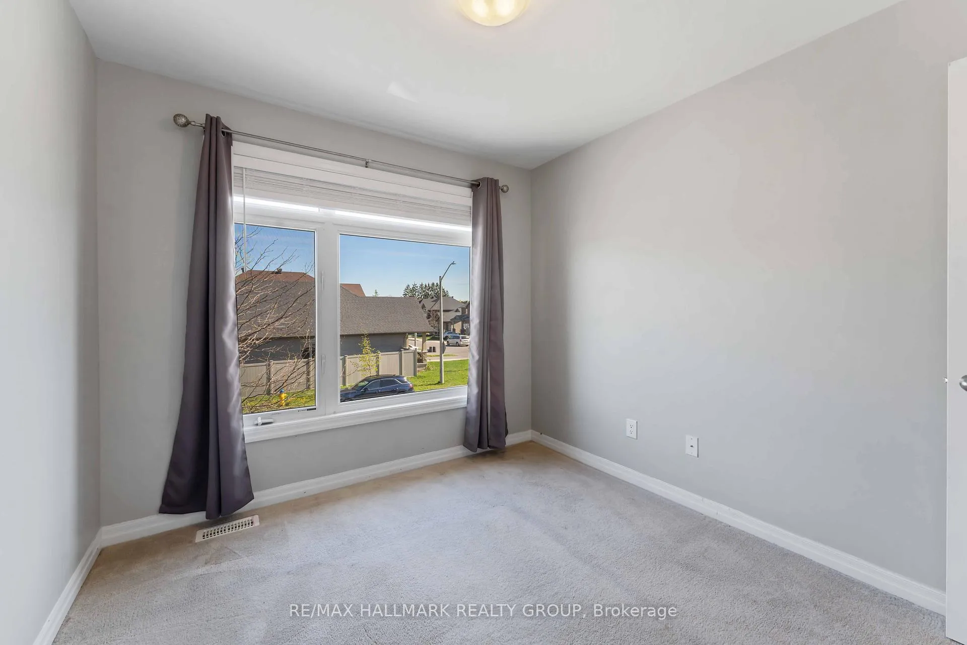 Photo 19 of 900 Littlerock Street, Ottawa, Leitrim — HOMEH