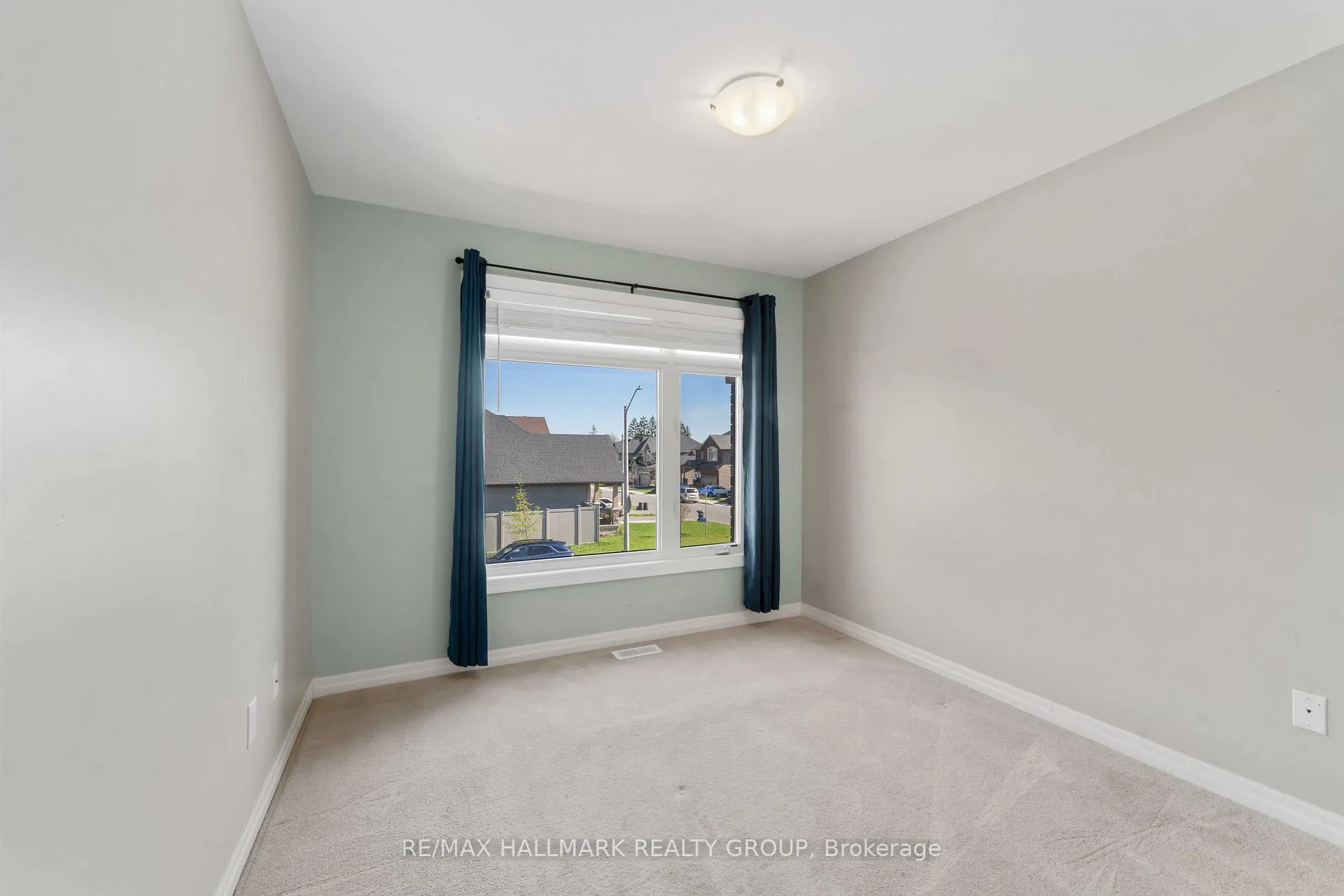 Photo 20 of 900 Littlerock Street, Ottawa, Leitrim — HOMEH