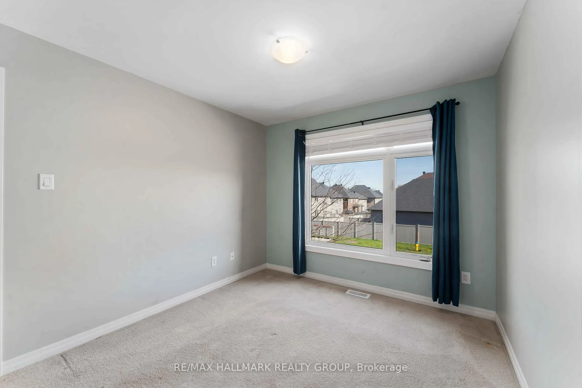Photo 21 of 900 Littlerock Street, Ottawa, Leitrim — HOMEH