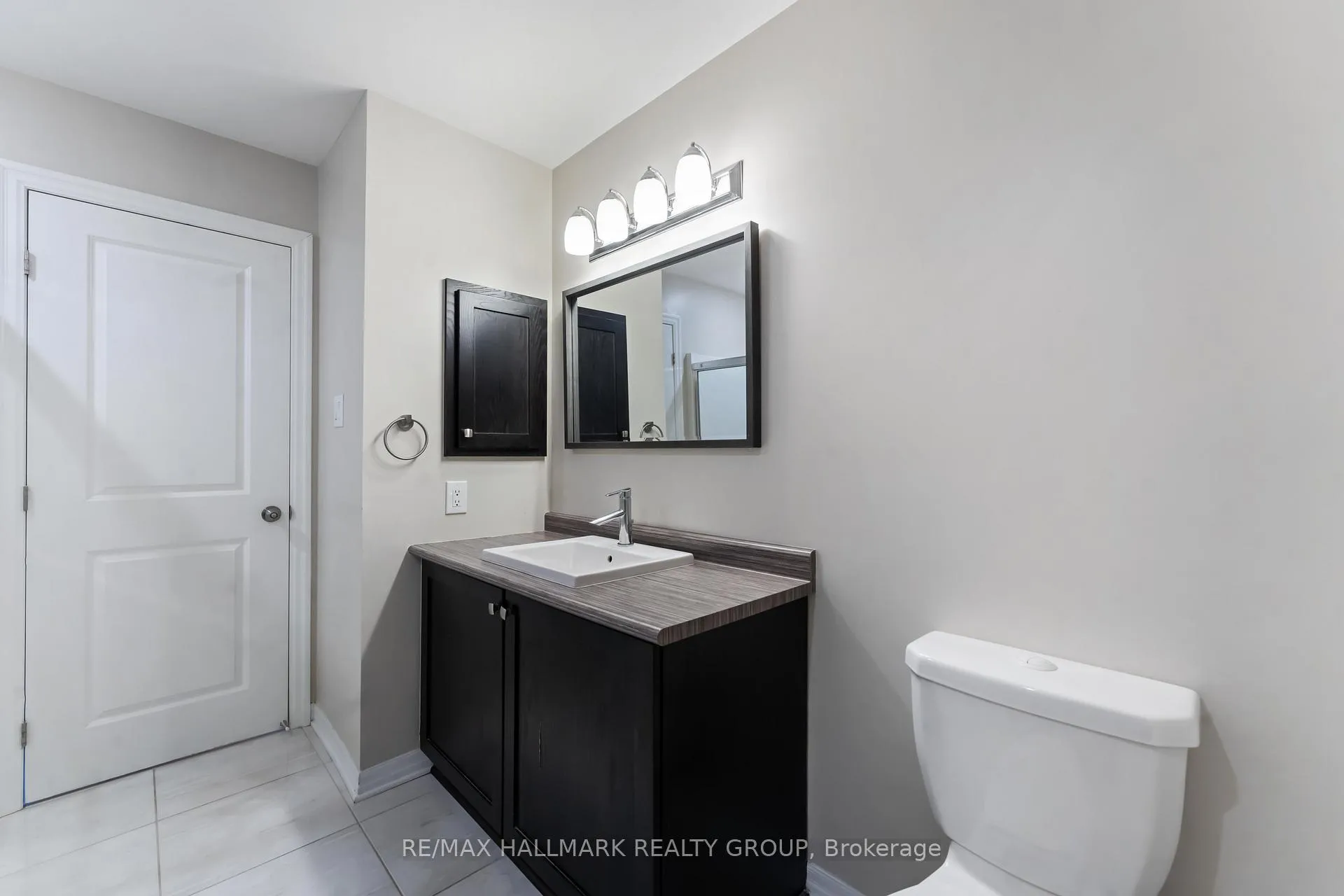 Photo 24 of 900 Littlerock Street, Ottawa, Leitrim — HOMEH