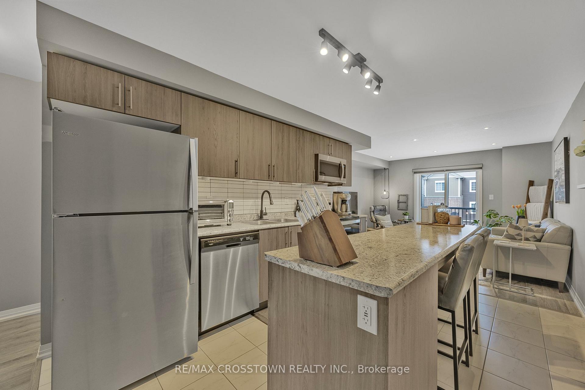 Photo 19 of 73 Andean Lane, Barrie, Rural Barrie Southwest — HOMEH