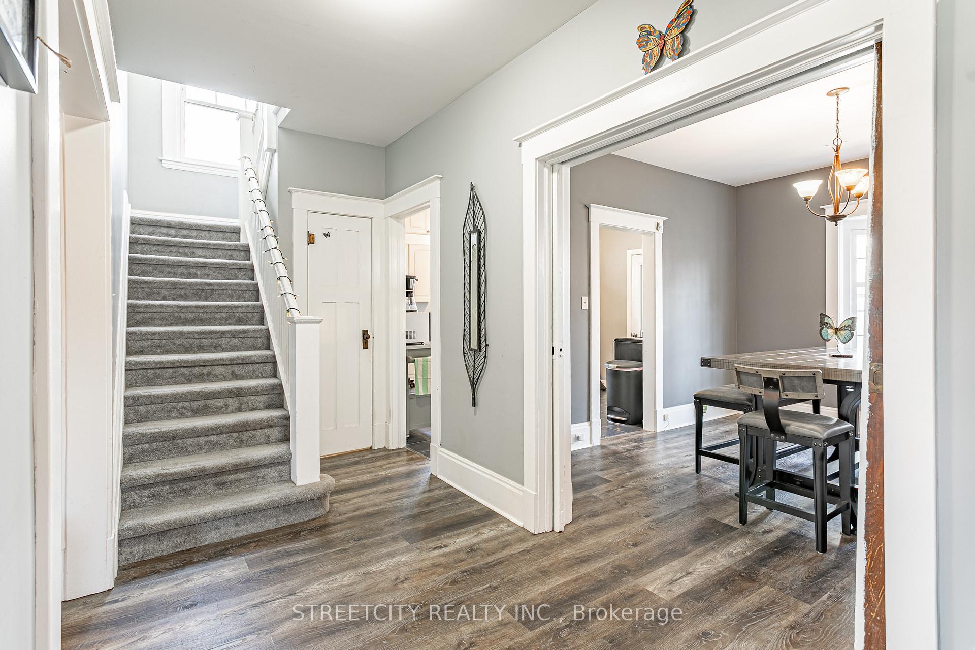 Photo 5 of 27 East Street N, St. Thomas — HOMEH