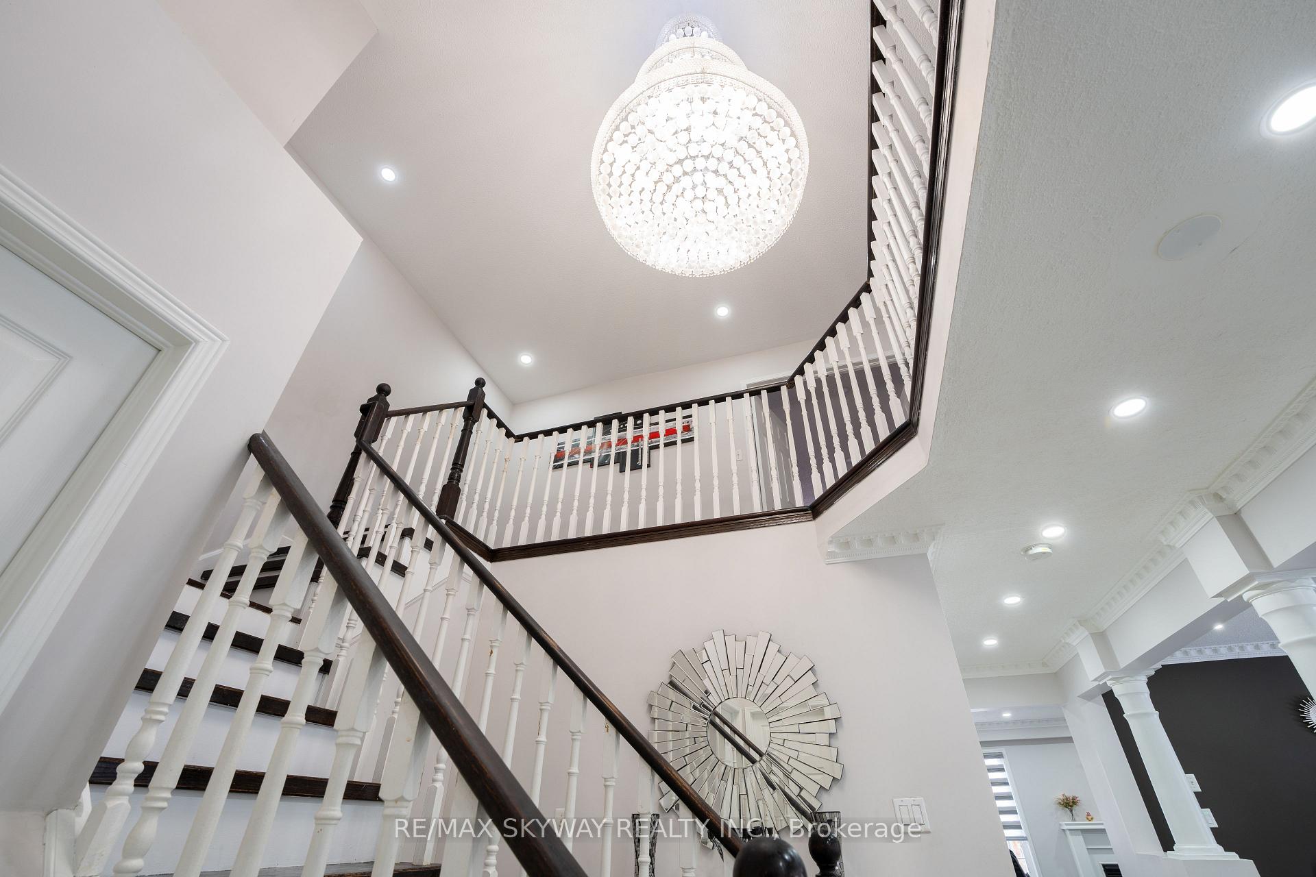 Photo 17 of 3 Piper Street, Brampton, Fletcher's Meadow — HOMEH