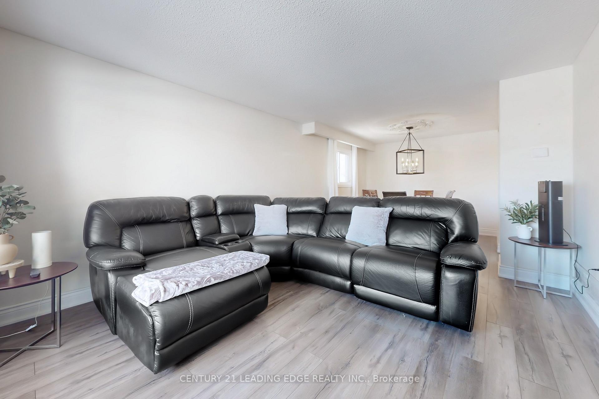 Photo 11 of 17 Jardine Street, Brampton, Northgate — HOMEH