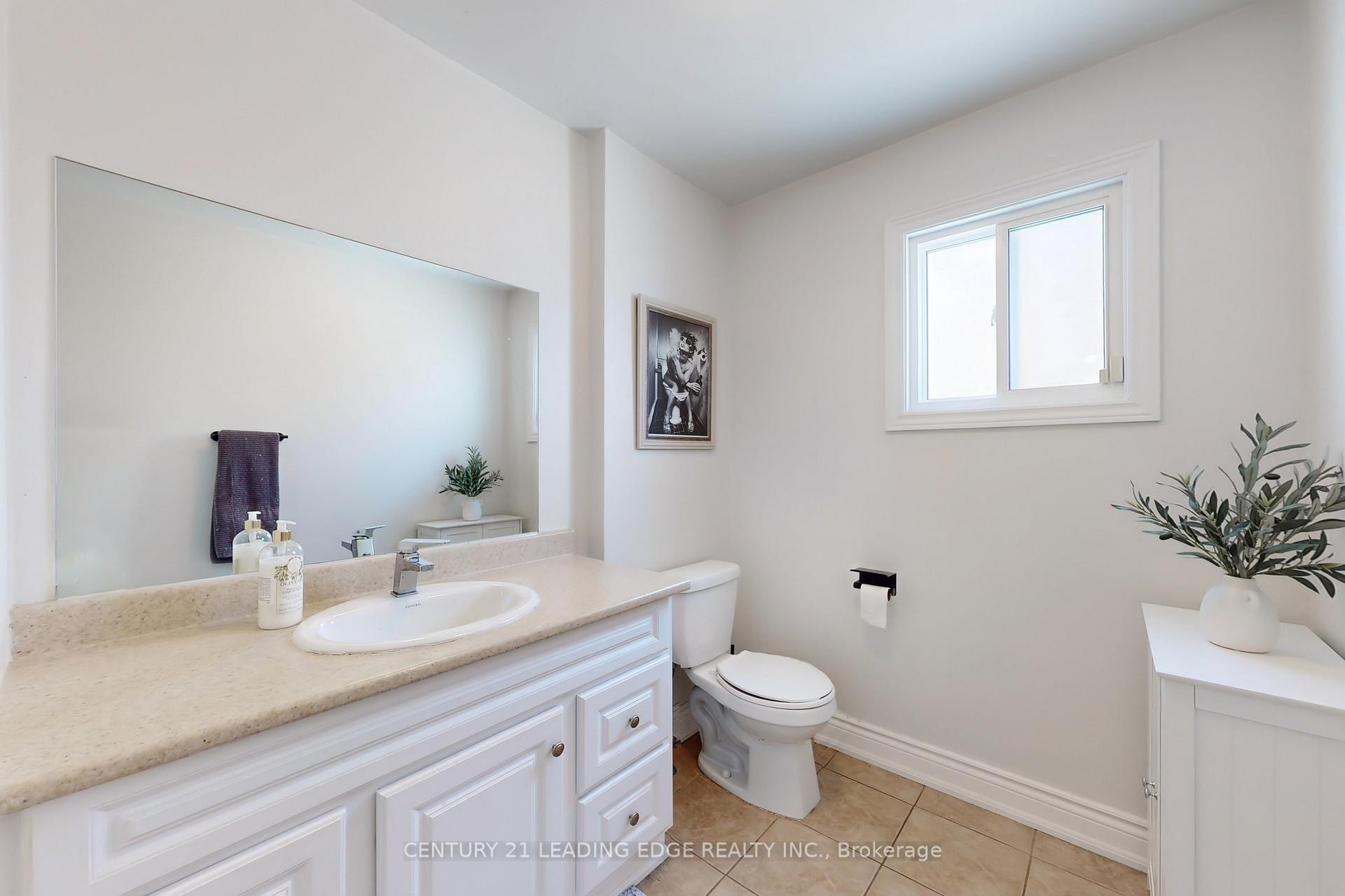 Photo 26 of 17 Jardine Street, Brampton, Northgate — HOMEH