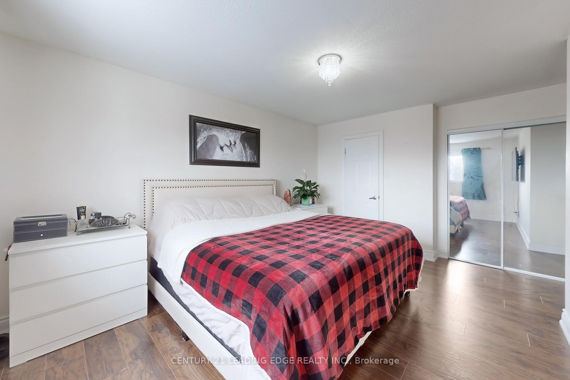 Photo 37 of 17 Jardine Street, Brampton, Northgate — HOMEH