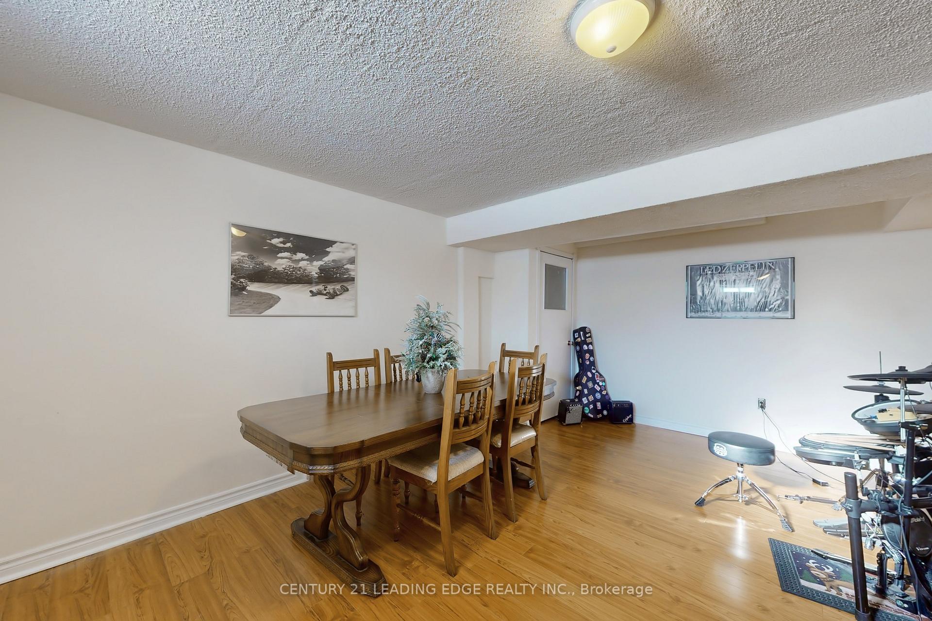 Photo 39 of 17 Jardine Street, Brampton, Northgate — HOMEH