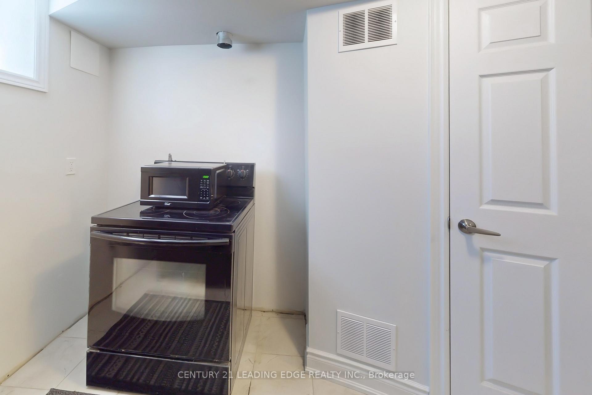 Photo 43 of 17 Jardine Street, Brampton, Northgate — HOMEH