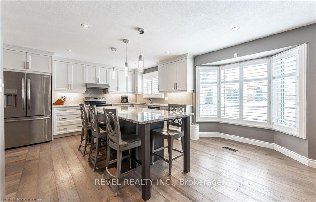 Photo 7 of 7 Sugarplum Court, Hamilton, Stoney Creek Mountain — HOMEH