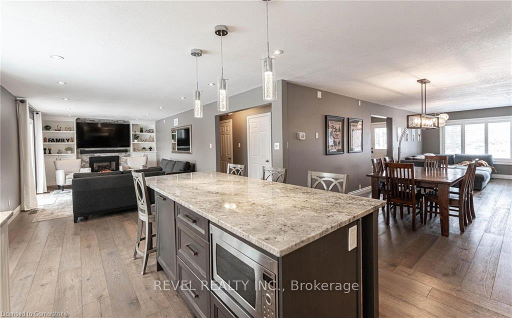 Photo 13 of 7 Sugarplum Court, Hamilton, Stoney Creek Mountain — HOMEH
