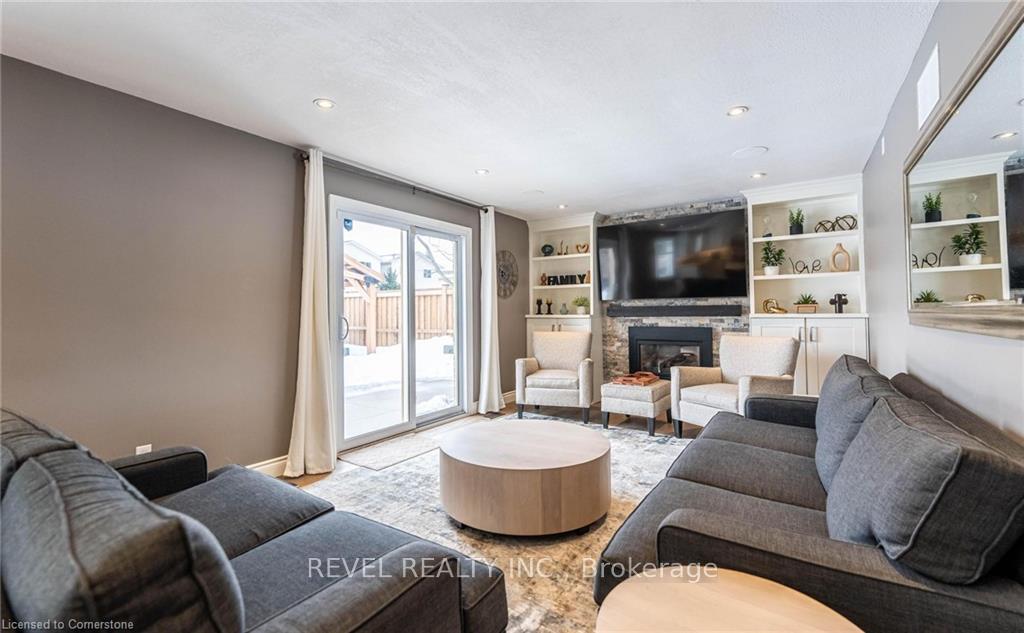 Photo 17 of 7 Sugarplum Court, Hamilton, Stoney Creek Mountain — HOMEH