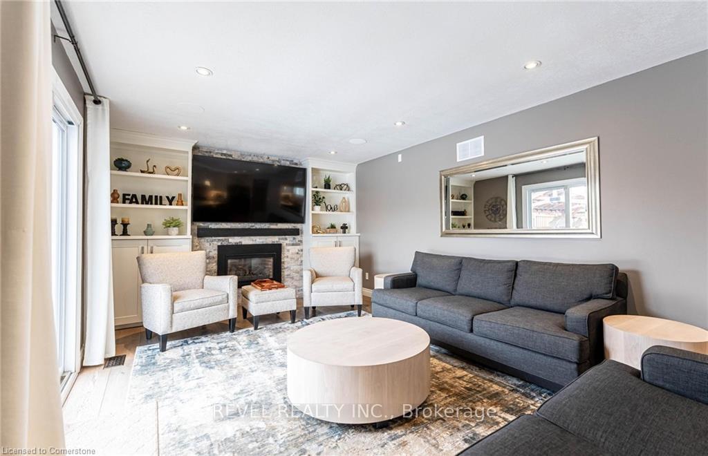 Photo 18 of 7 Sugarplum Court, Hamilton, Stoney Creek Mountain — HOMEH