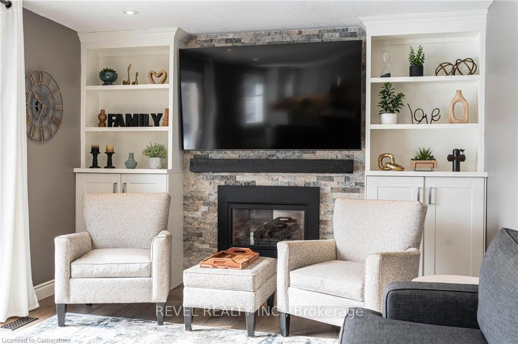 Photo 19 of 7 Sugarplum Court, Hamilton, Stoney Creek Mountain — HOMEH