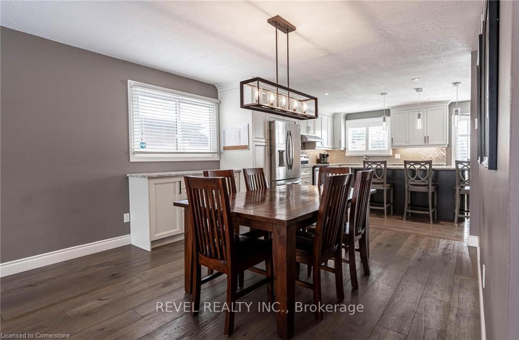 Photo 23 of 7 Sugarplum Court, Hamilton, Stoney Creek Mountain — HOMEH