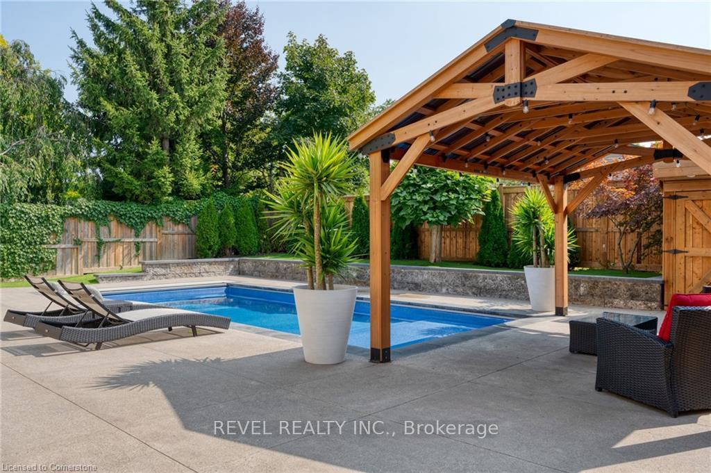 Photo 42 of 7 Sugarplum Court, Hamilton, Stoney Creek Mountain — HOMEH