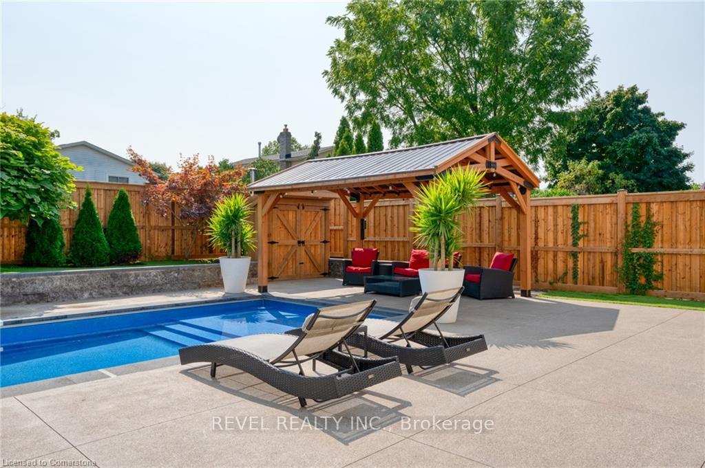 Photo 43 of 7 Sugarplum Court, Hamilton, Stoney Creek Mountain — HOMEH