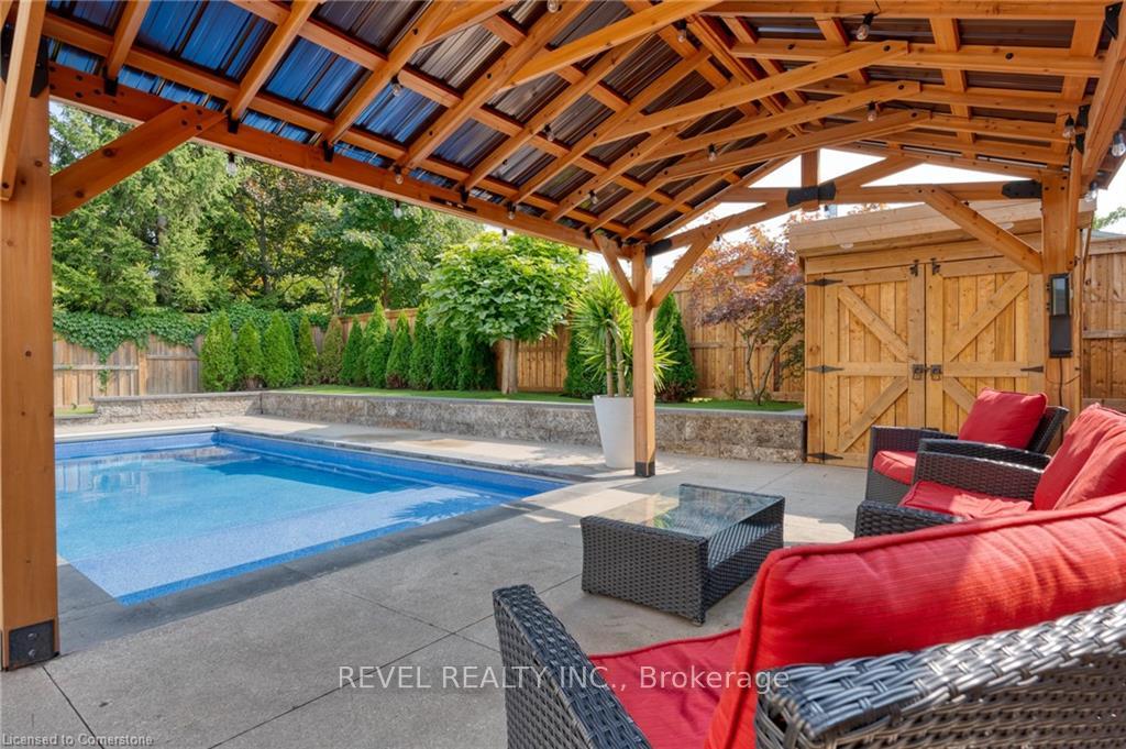 Photo 46 of 7 Sugarplum Court, Hamilton, Stoney Creek Mountain — HOMEH